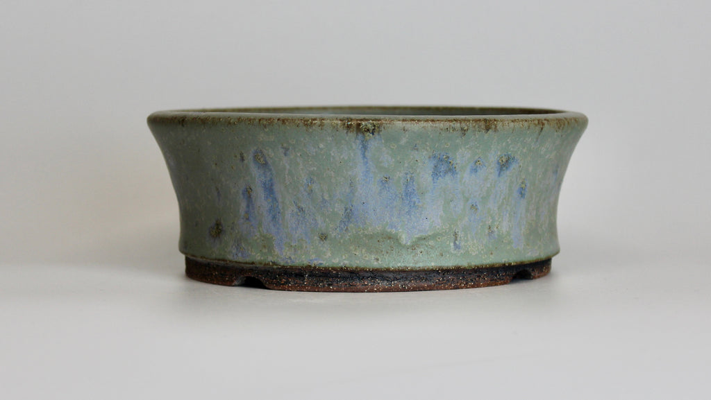 Round bonsai pot in a matte blue glaze. D.164mm