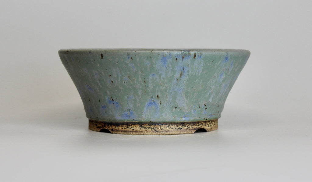 Round bonsai pot in a matte blue glaze. D.145mm