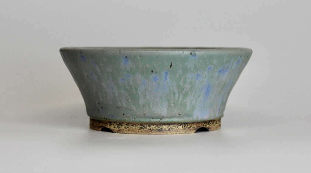 Round bonsai pot in a matte blue glaze. D.145mm