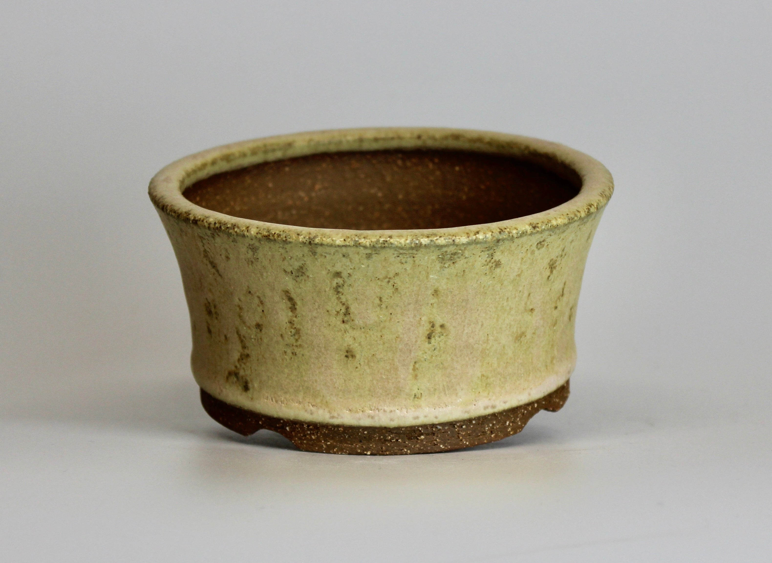 Round bonsai pot in a matte yellow glaze 116mm