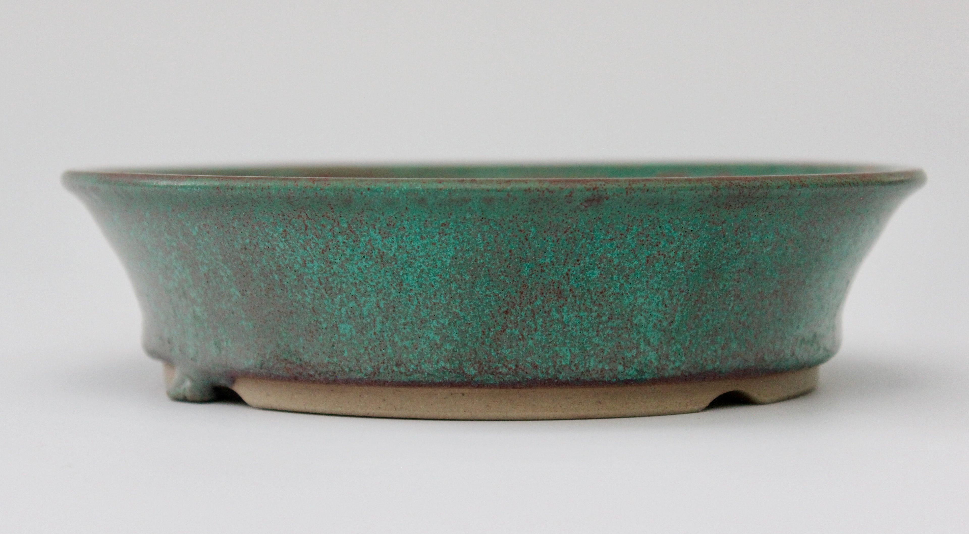 Round bonsai pot in a matte copper glaze. D.171mm