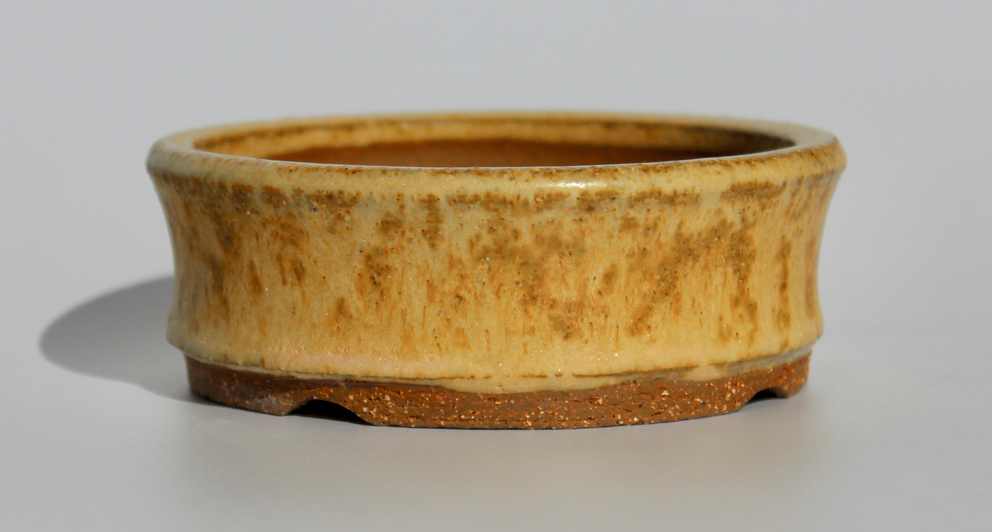 Round bonsai pot in. matte yellow glaze 105mm