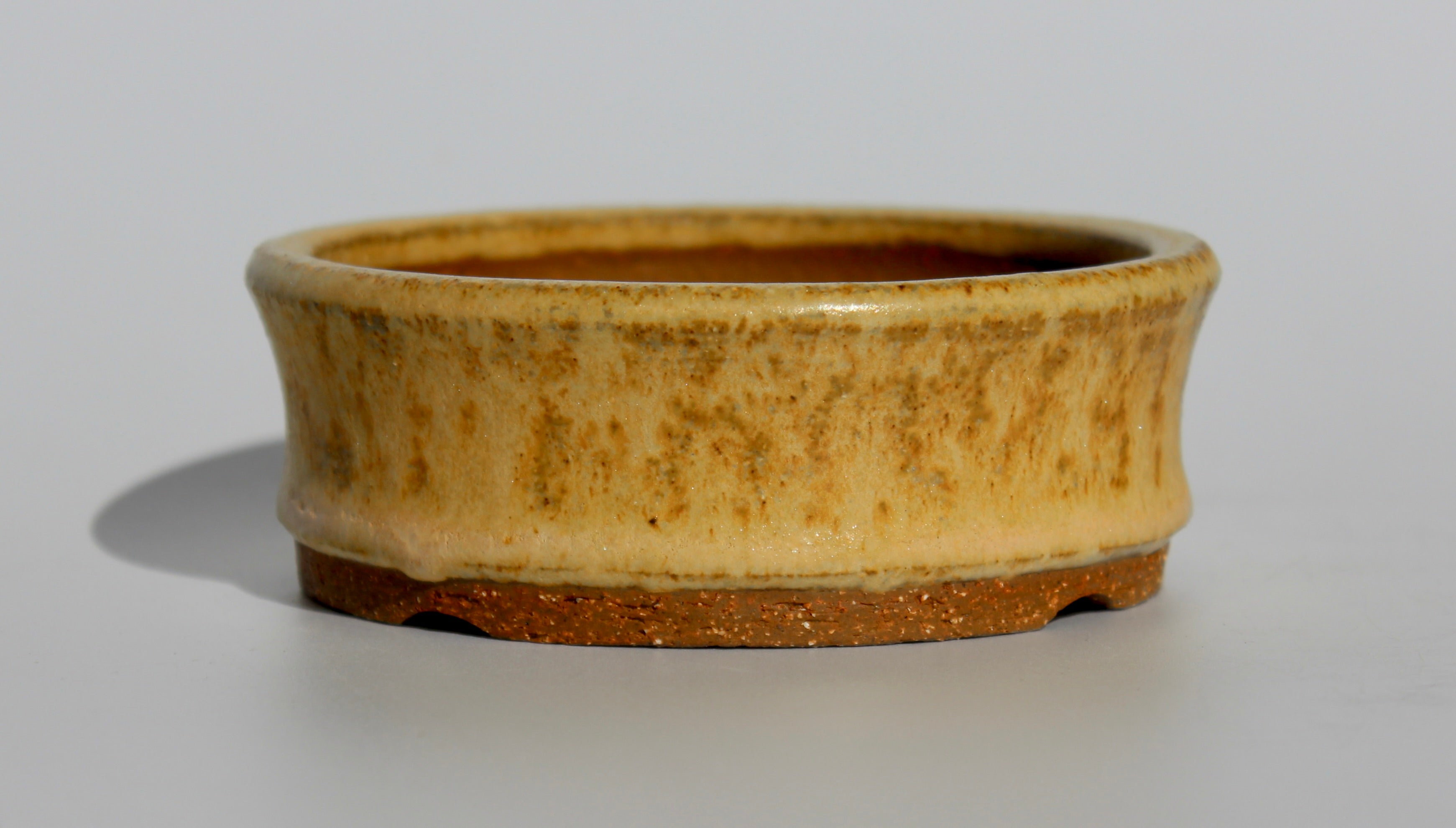 Round bonsai pot in. matte yellow glaze 105mm