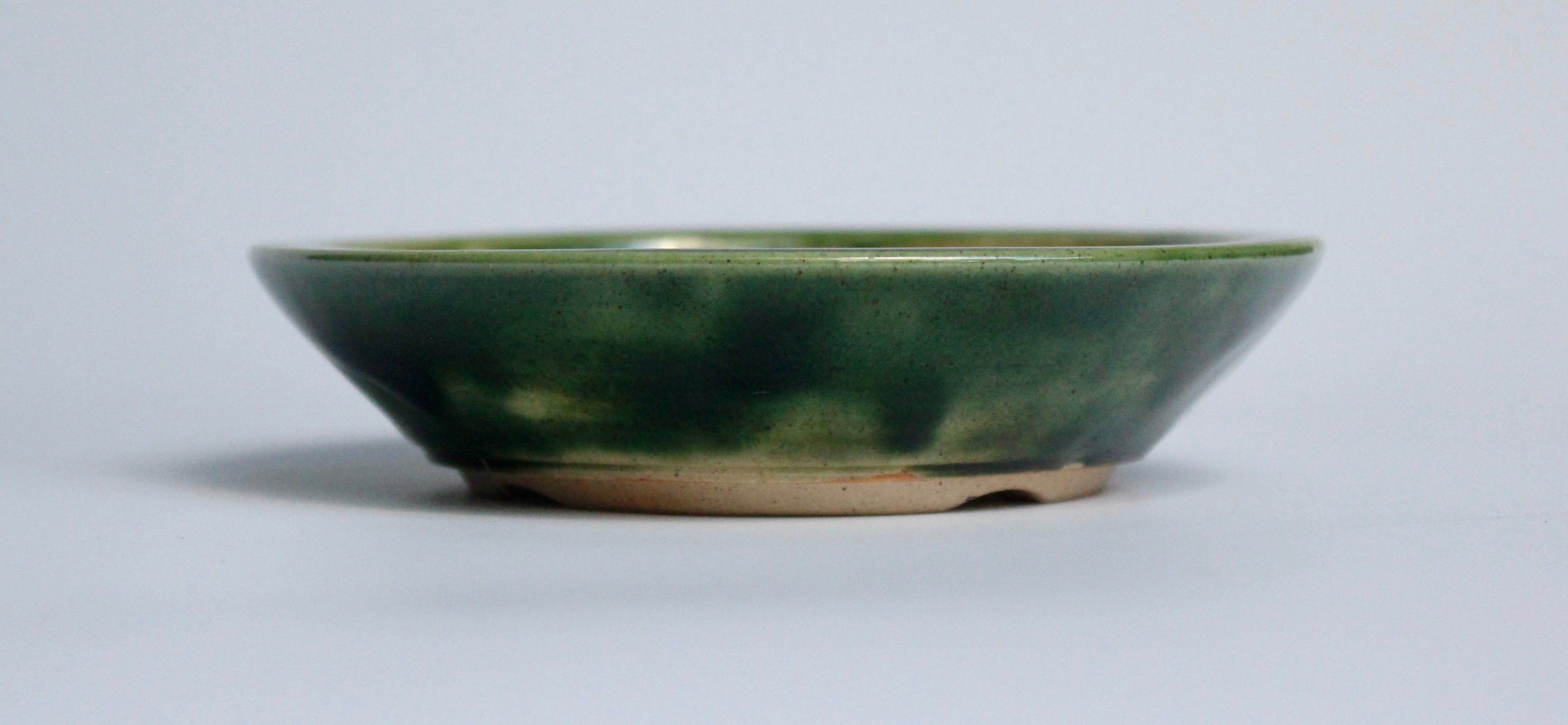 Round bonsai pot in a green oribe glaze 121mm
