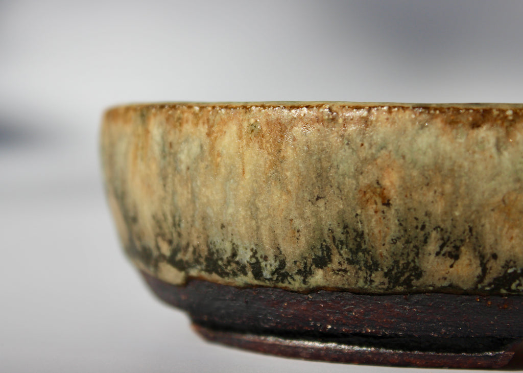 Oval bonsai pot in a matte layered glaze 147x109mm