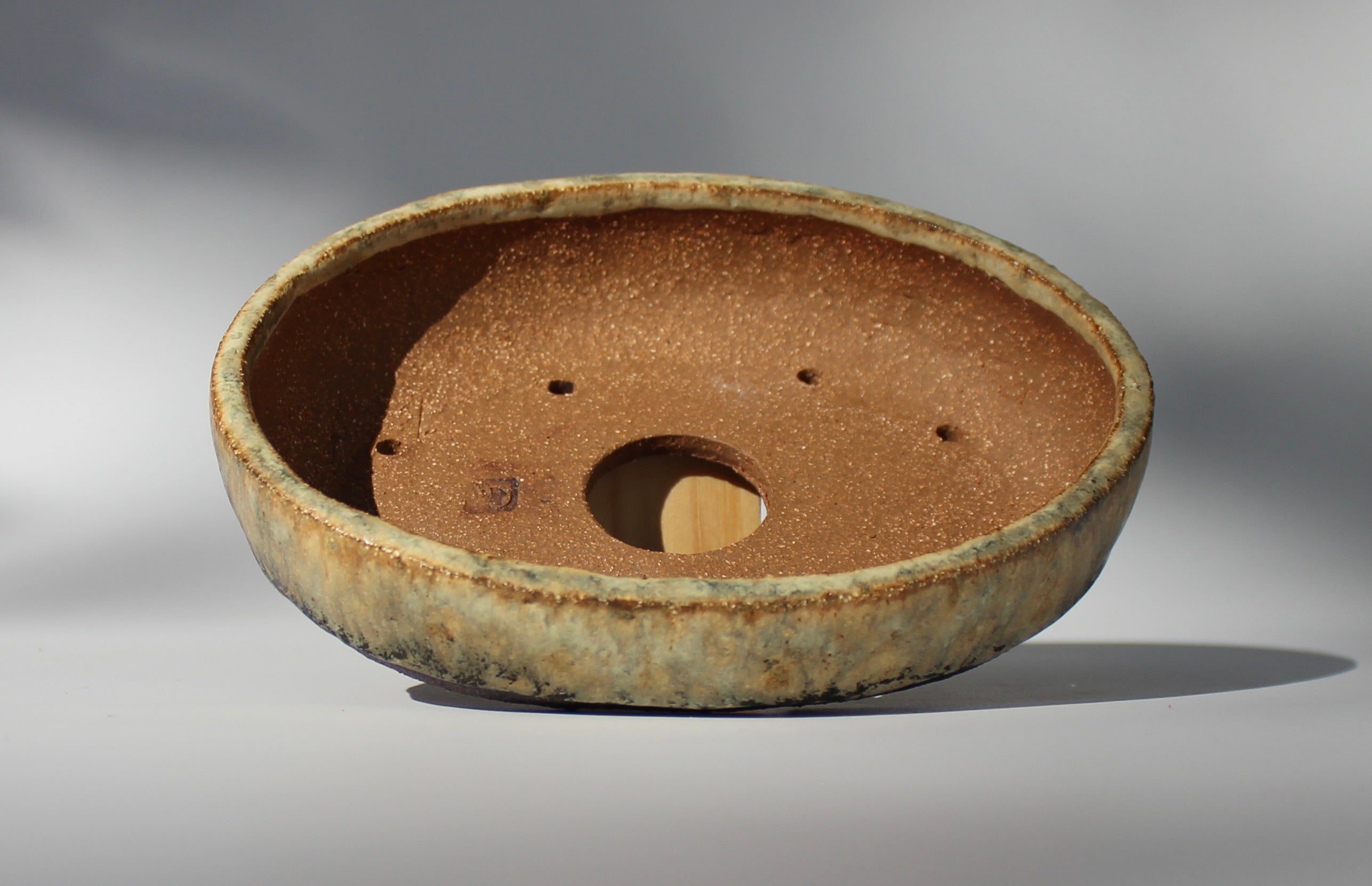Oval bonsai pot in a matte layered glaze 147x109mm