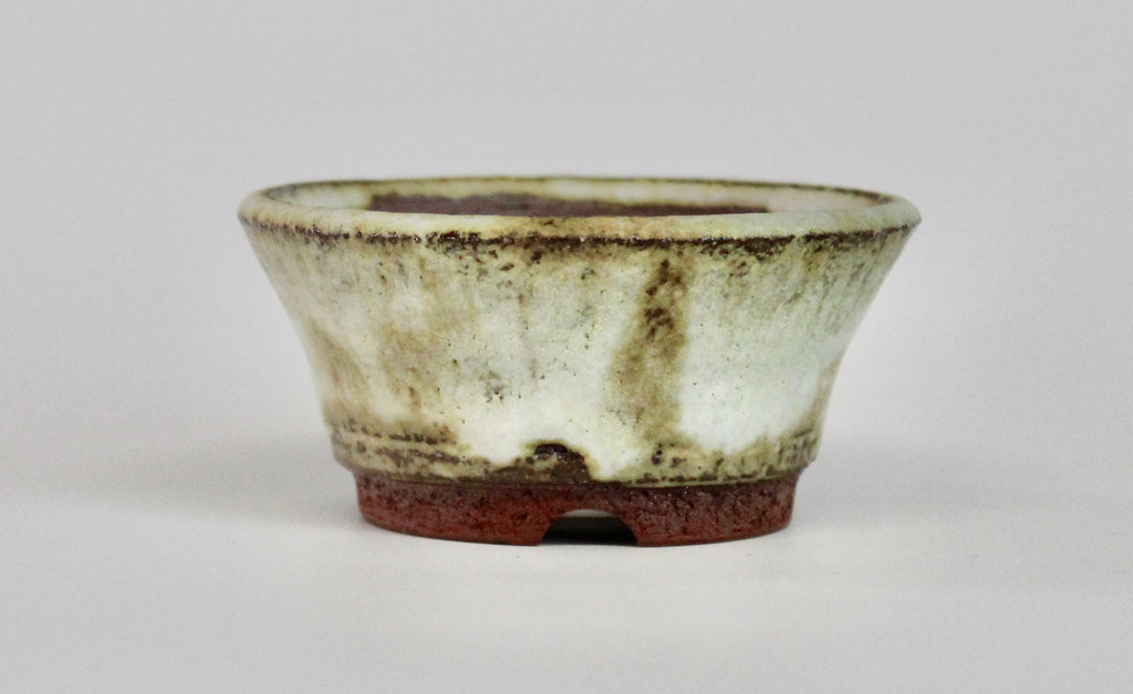 Round bonsai pot in a matte white glaze D.77mm