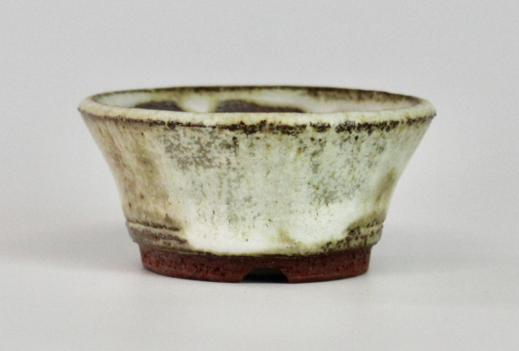 Round bonsai pot in a matte white glaze D.77mm