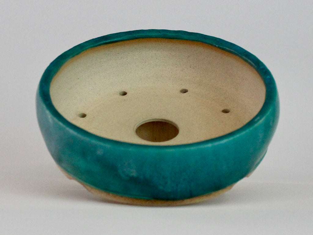 Round bonsai pot in a matte blue glaze. D.127mm