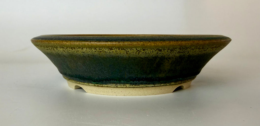 Round bonsai pot in a green glaze. D.180mm