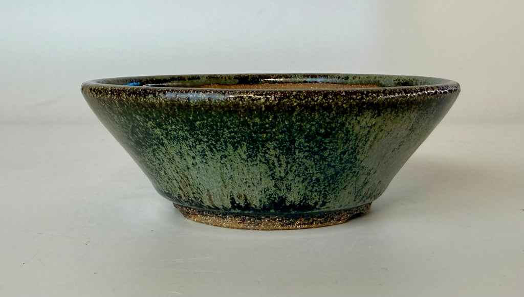 Round bonsai pot in a blue/green glaze. D.127mm
