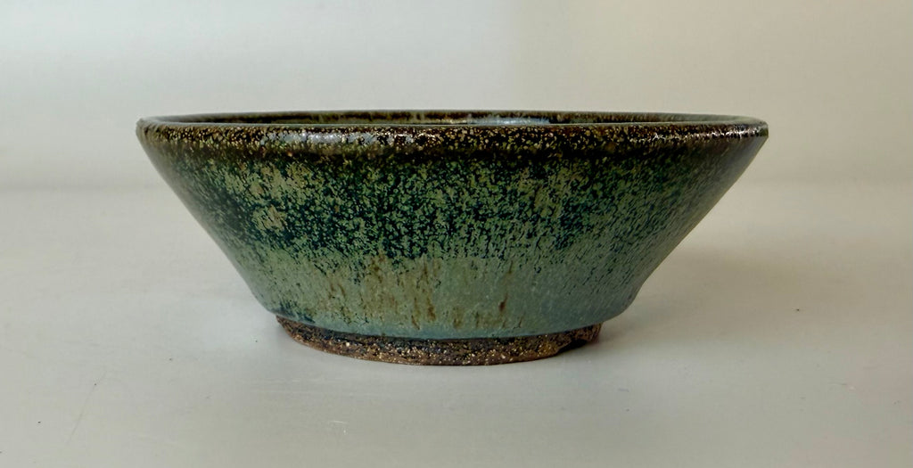 Round bonsai pot in a blue/green glaze. D.127mm