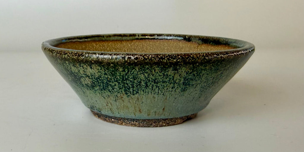 Round bonsai pot in a blue/green glaze. D.127mm