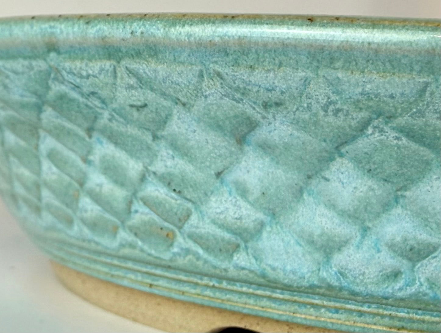 Round bonsai pot in a blue glaze. D.182mm