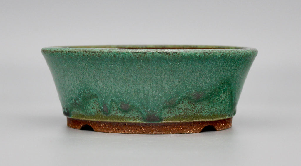 Round bonsai pot in a matte green copper glaze. D.159mm
