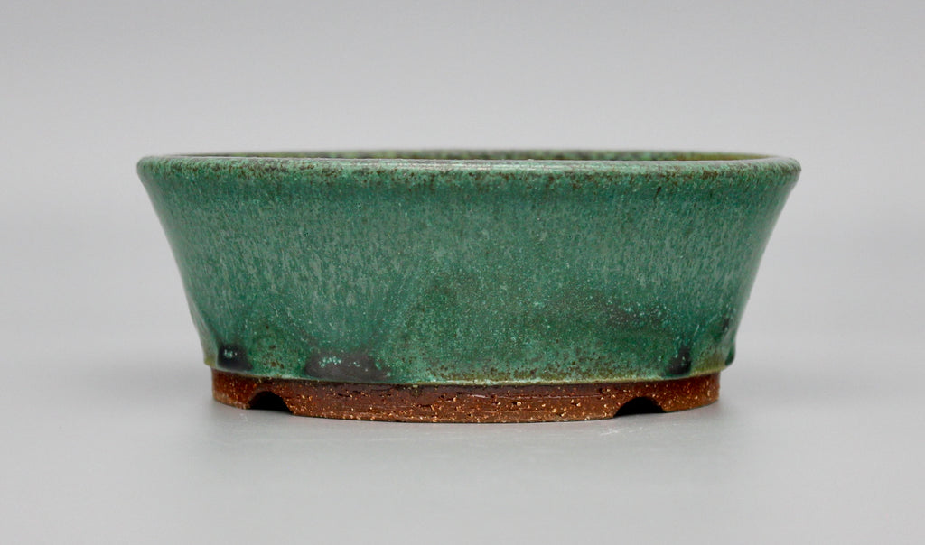Round bonsai pot in a matte green copper glaze. D.159mm